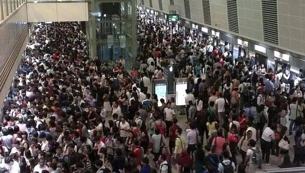 MRT breakdowns so common yet dealing with commuters still a mystery