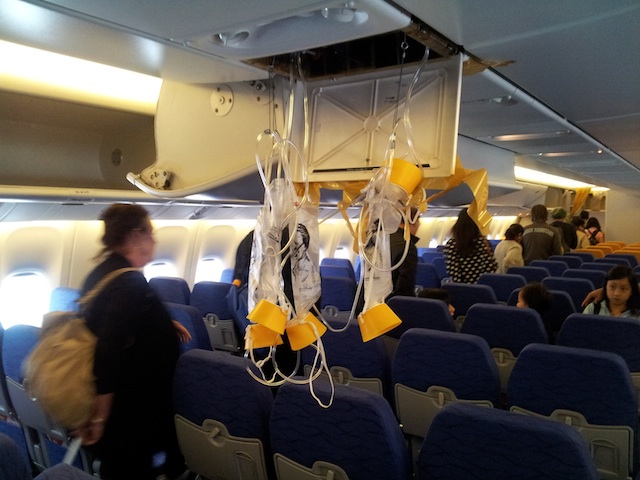 Oxygen masks deployed on Scoot flight, infant vomited during descent