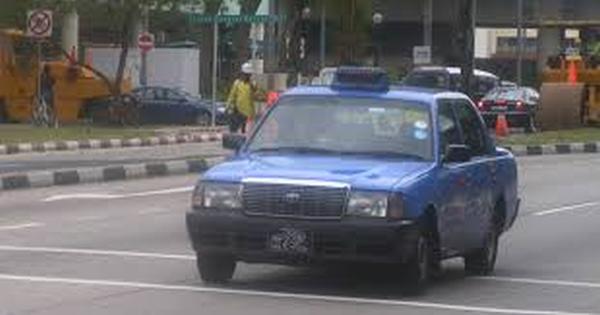 One of only two Crown Toyota Taxis in SG spotted in Simei